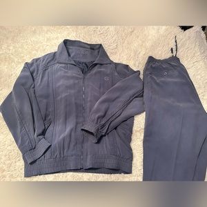 Vintage Silkwear by Genelli silk tracksuit set in navy blue. Size XL.